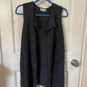 Loft, sweater vest with plush line texture
